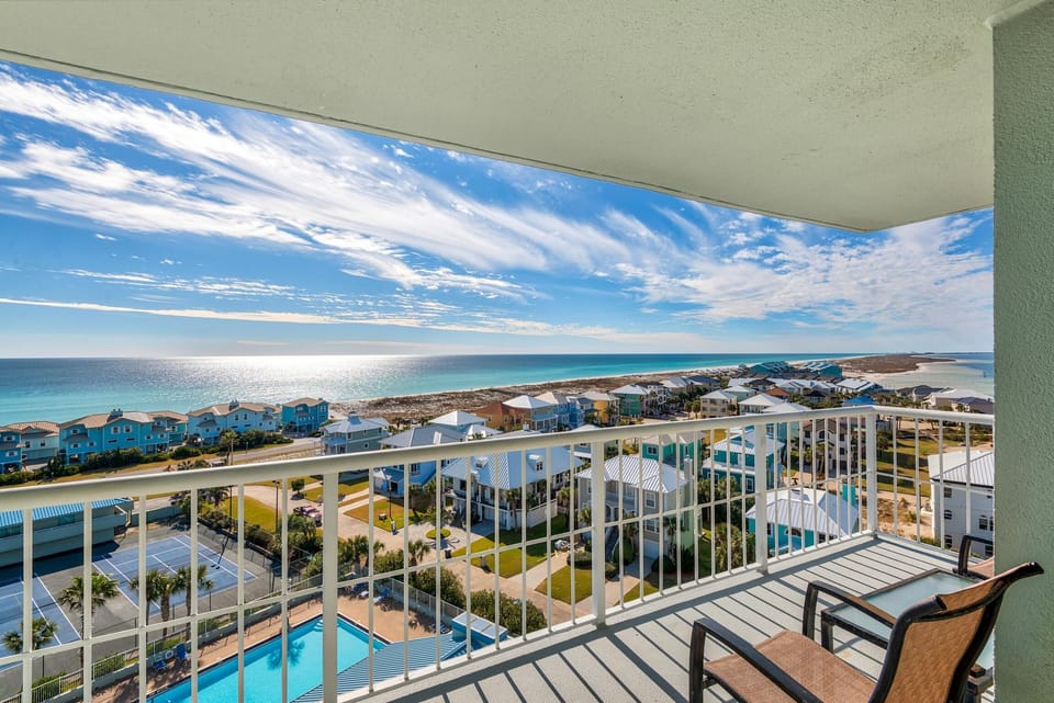 Apartment, 1 Queen Bed (Tristan Towers unit 9B) | Property grounds