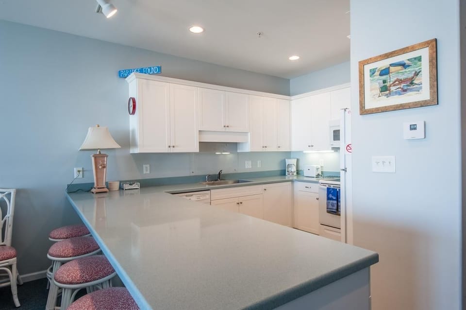 Condo, Multiple Beds (White Sands 449) | Private kitchen | Oven, toaster