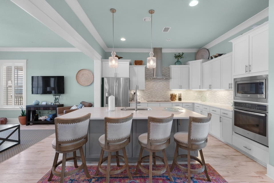 House, Multiple Beds (Dream Maker) | Private kitchen | Oven, toaster, paper towels