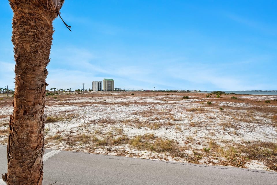 Apartment, Multiple Beds (Gulf Island 313) | Miscellaneous