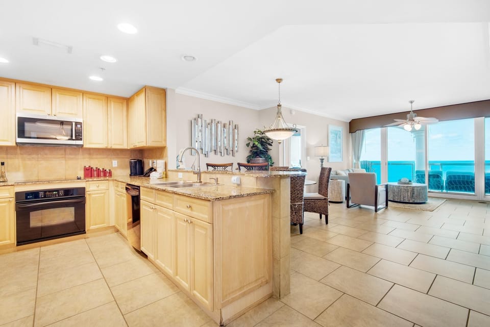 Apartment, Multiple Beds (Portofino Island Resort P5-1003) | Private kitchen | Oven, toaster, paper towels