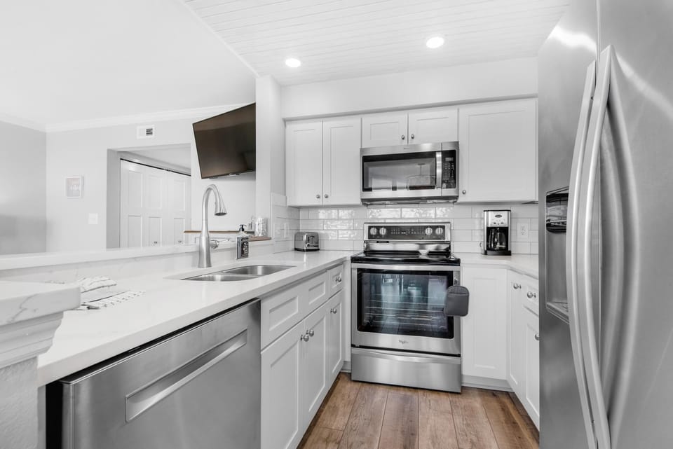 Apartment, 1 King Bed with Sofa bed (Santa Rosa Dunes 1063) | Private kitchen | Oven, toaster, paper towels