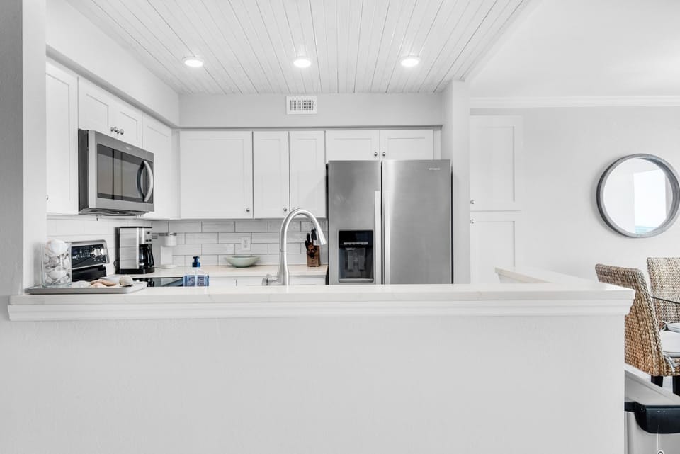 Apartment, 1 King Bed with Sofa bed (Santa Rosa Dunes 1063) | Private kitchen | Oven, toaster, paper towels