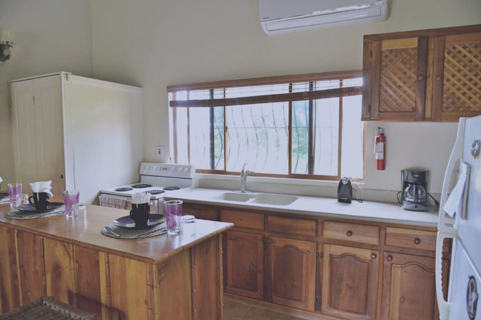 Garden Apartment I  - Kitchen 