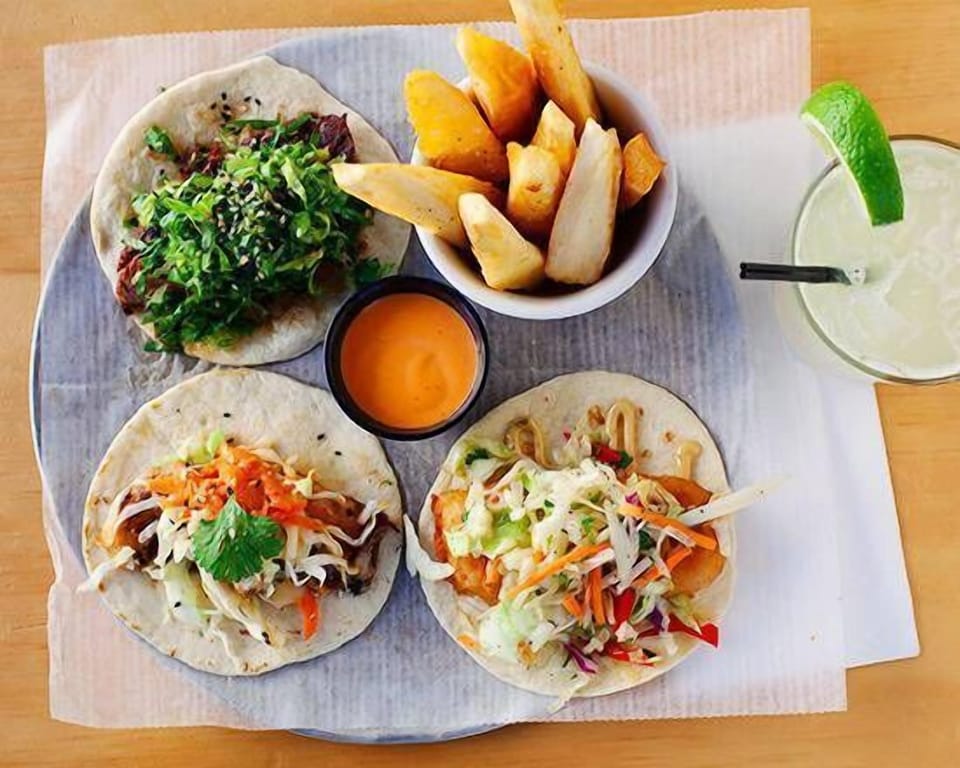 Delicious food options within a 10 minute walk or 2-3 minute drive!