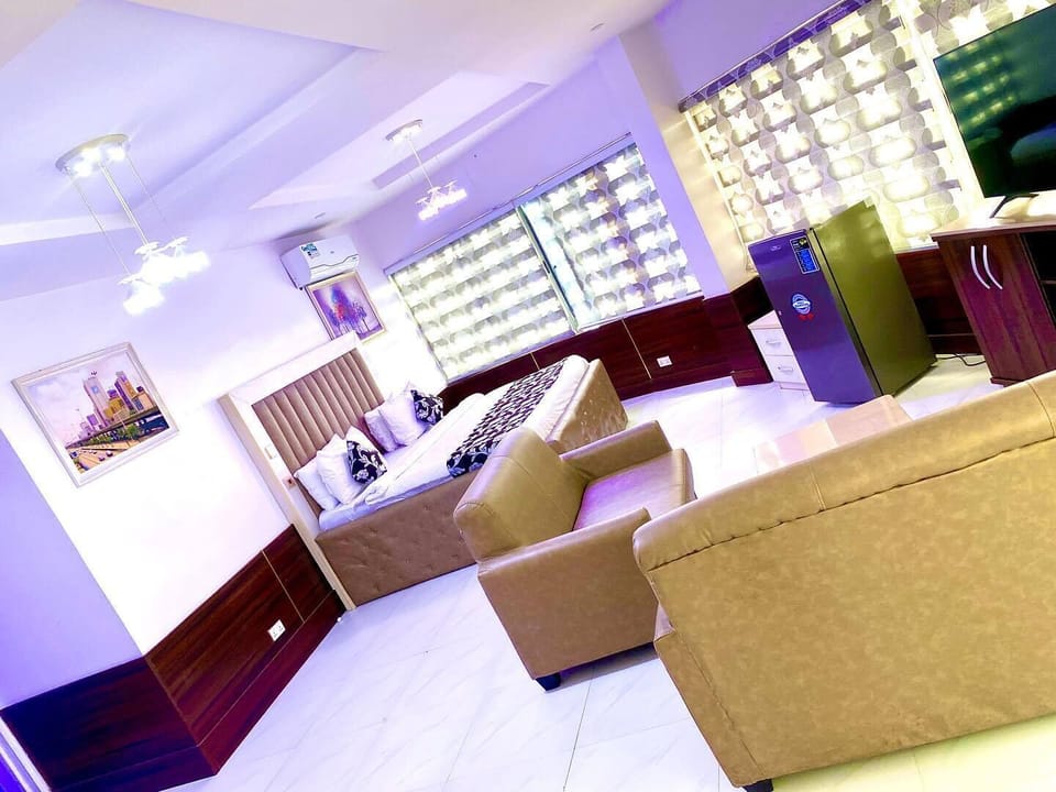 Basic Room | Soundproofing, free WiFi