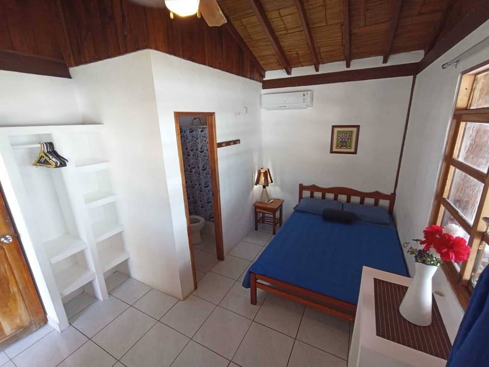 Superior Room, 1 Queen Bed, Oceanfront | WiFi (free), bed sheets