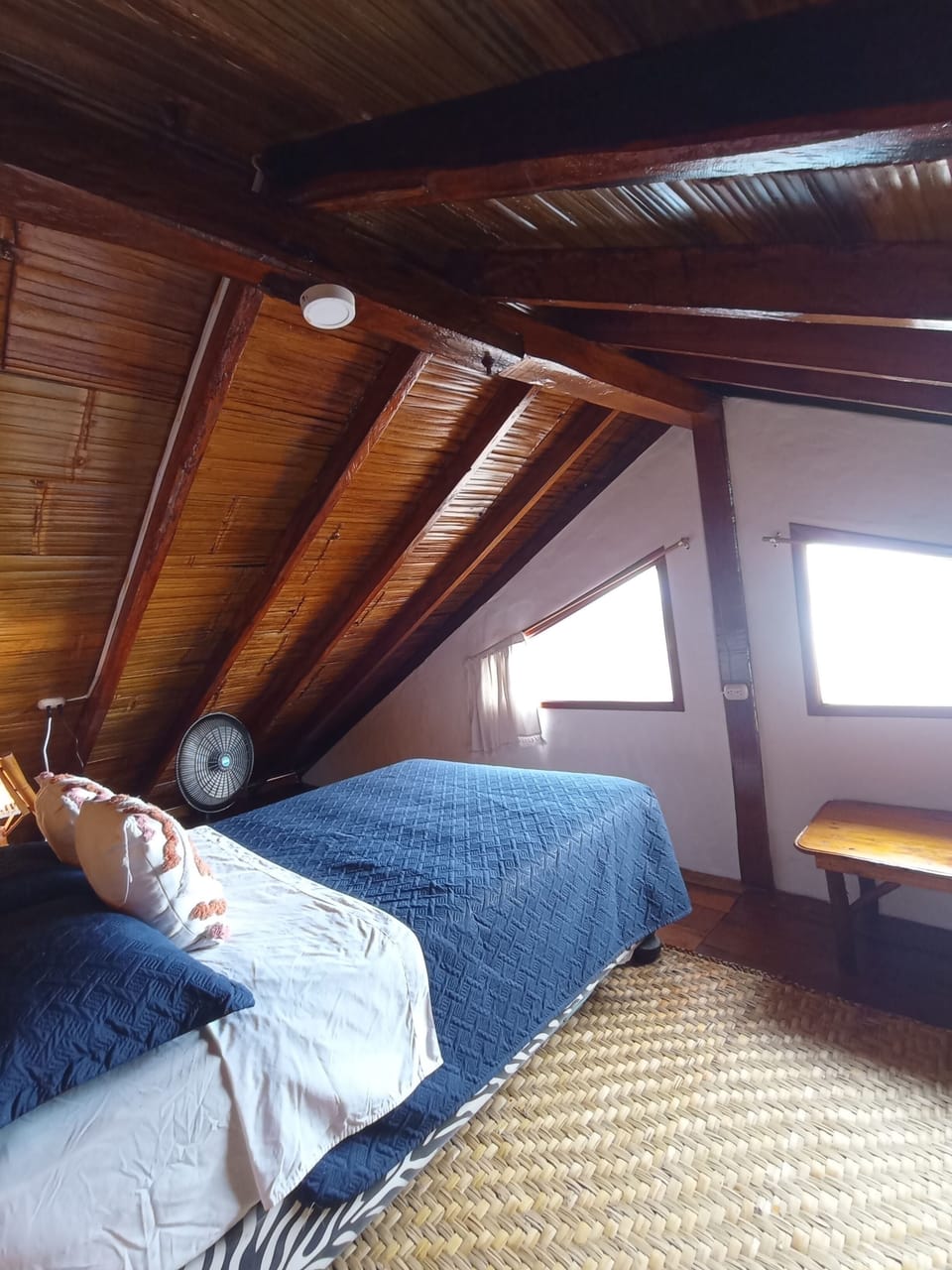 Comfort Double Room | WiFi (free), bed sheets
