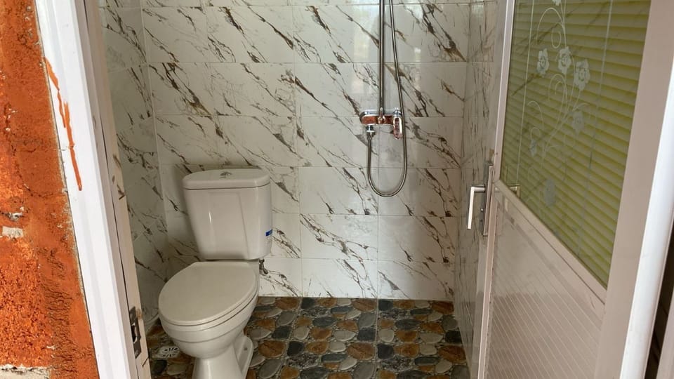 Deluxe Double Room, 1 Queen Bed, Sea View | Bathroom | Bidet
