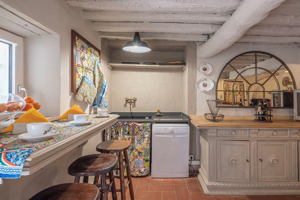 Autumn, Dining Room, Spring, Summer