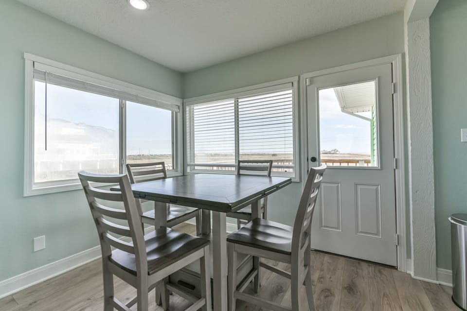 Breakfast Nook