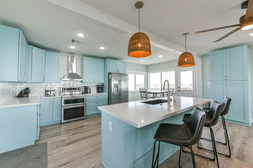 Kitchen with dining nook and Island