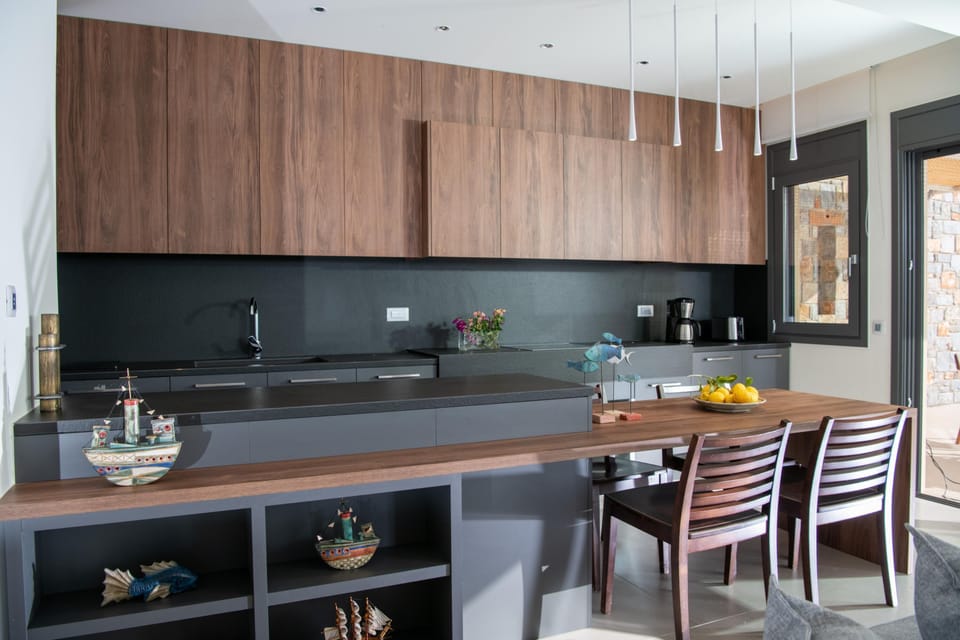 The kitchen provides extra seating space for four people.