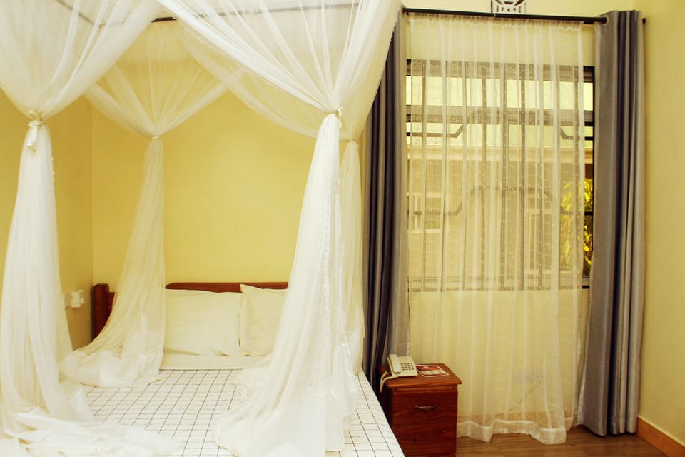 Single Room | Free WiFi