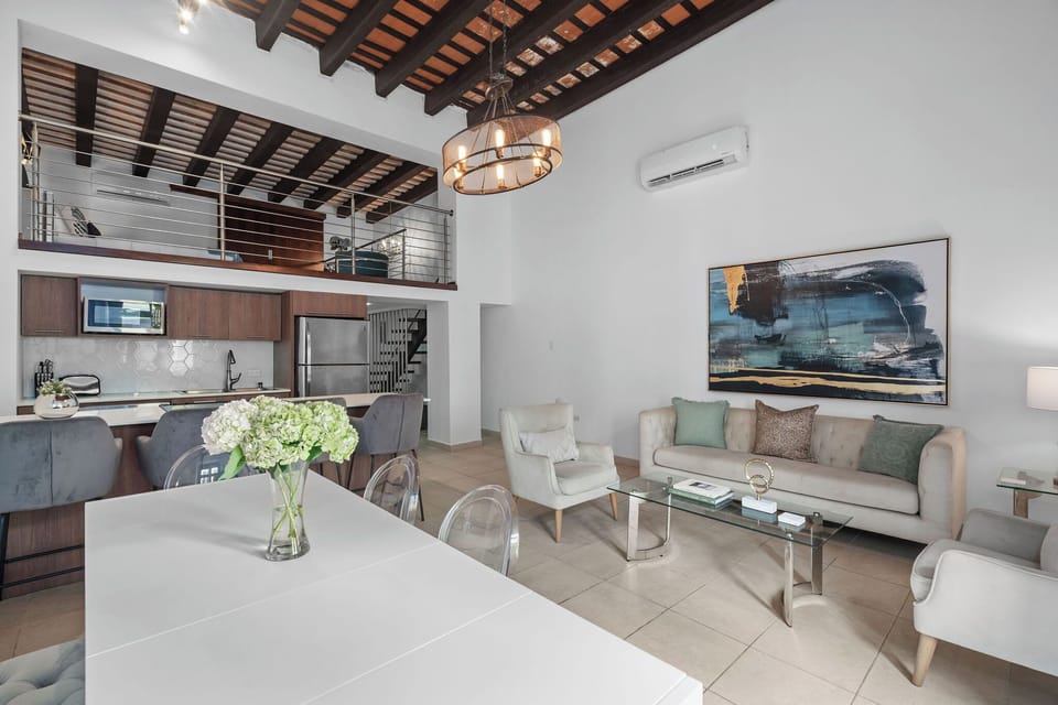 Azucena Mezzanine is a stylish retreat in the bustling city of Old San Juan