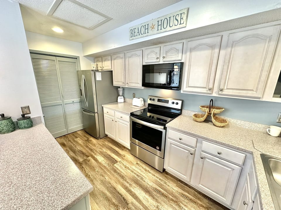 Fully stocked kitchen