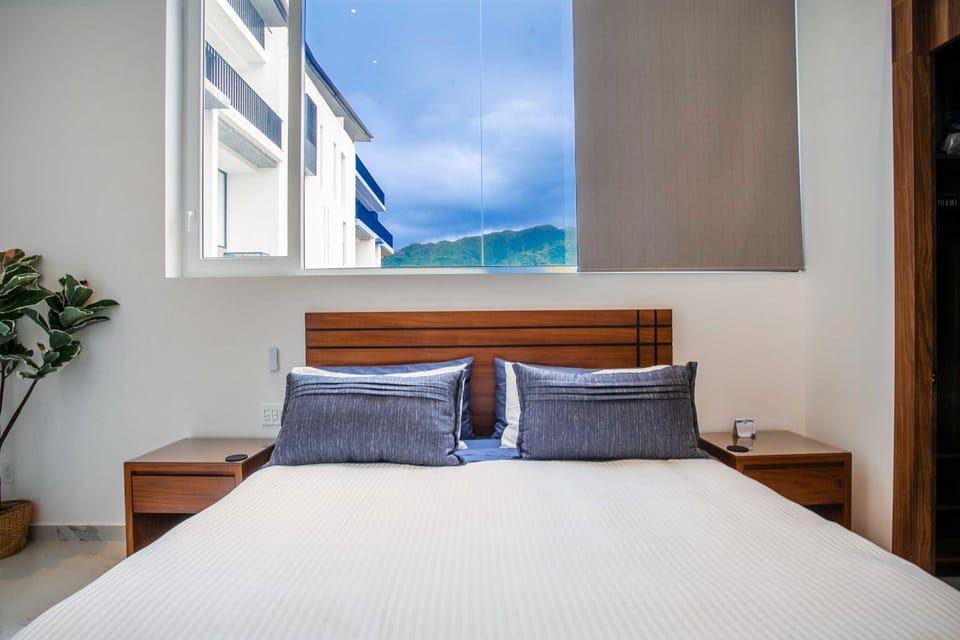 Second master bedroom