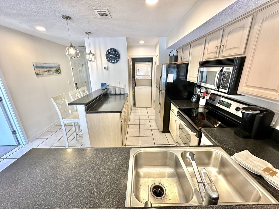 Fully Stocked Kitchen