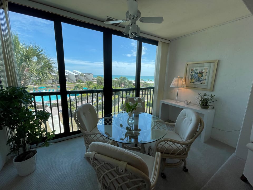5-305 Lanai