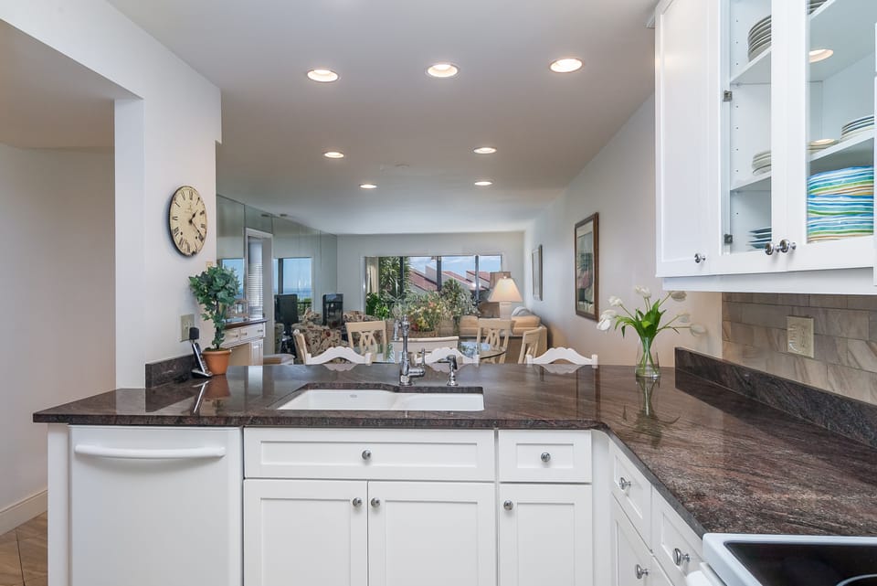 5-305 Kitchen