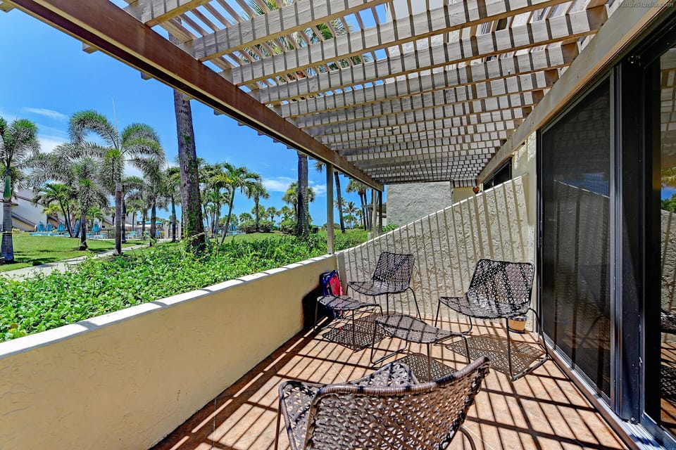 5-100 Patio