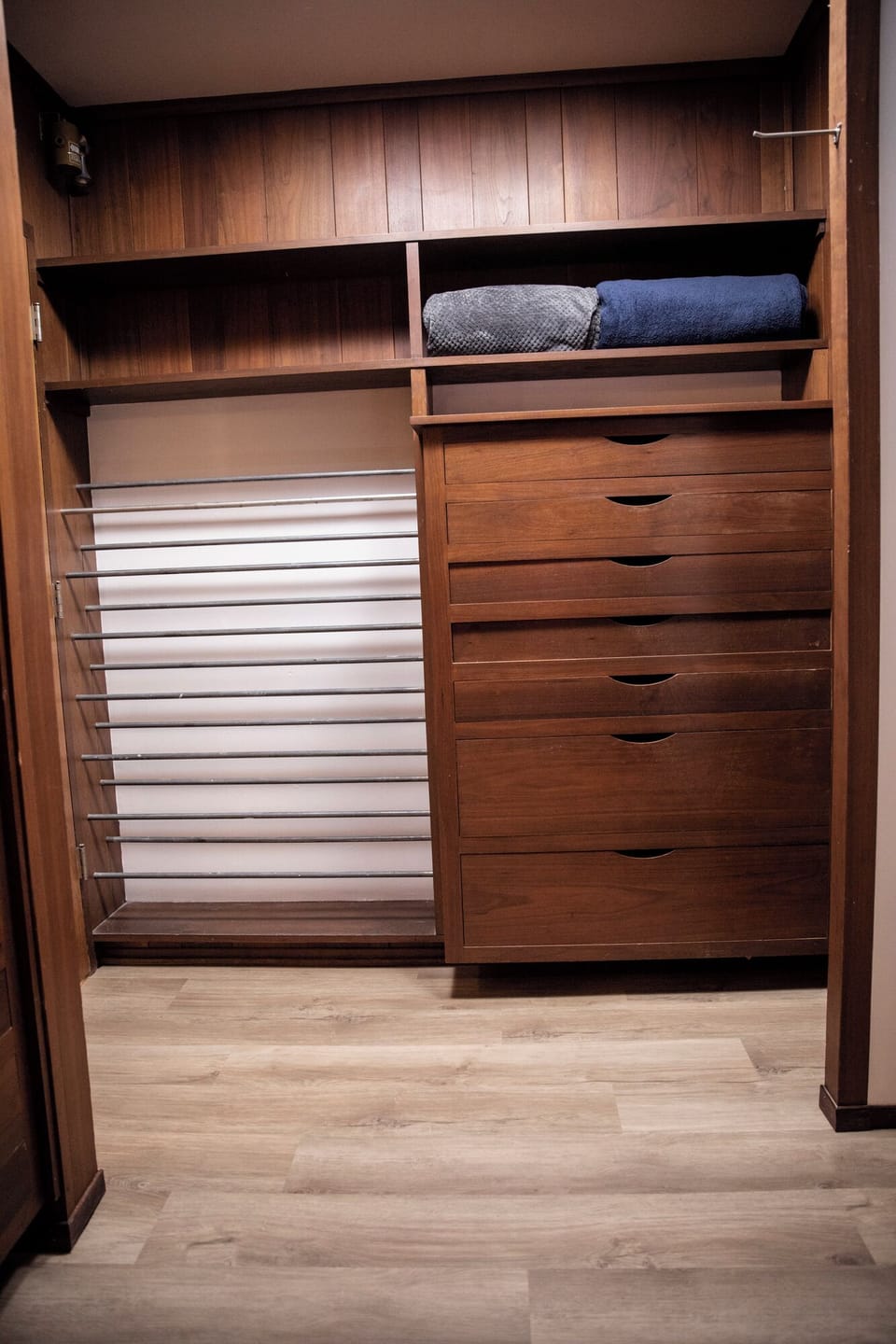 10120closet