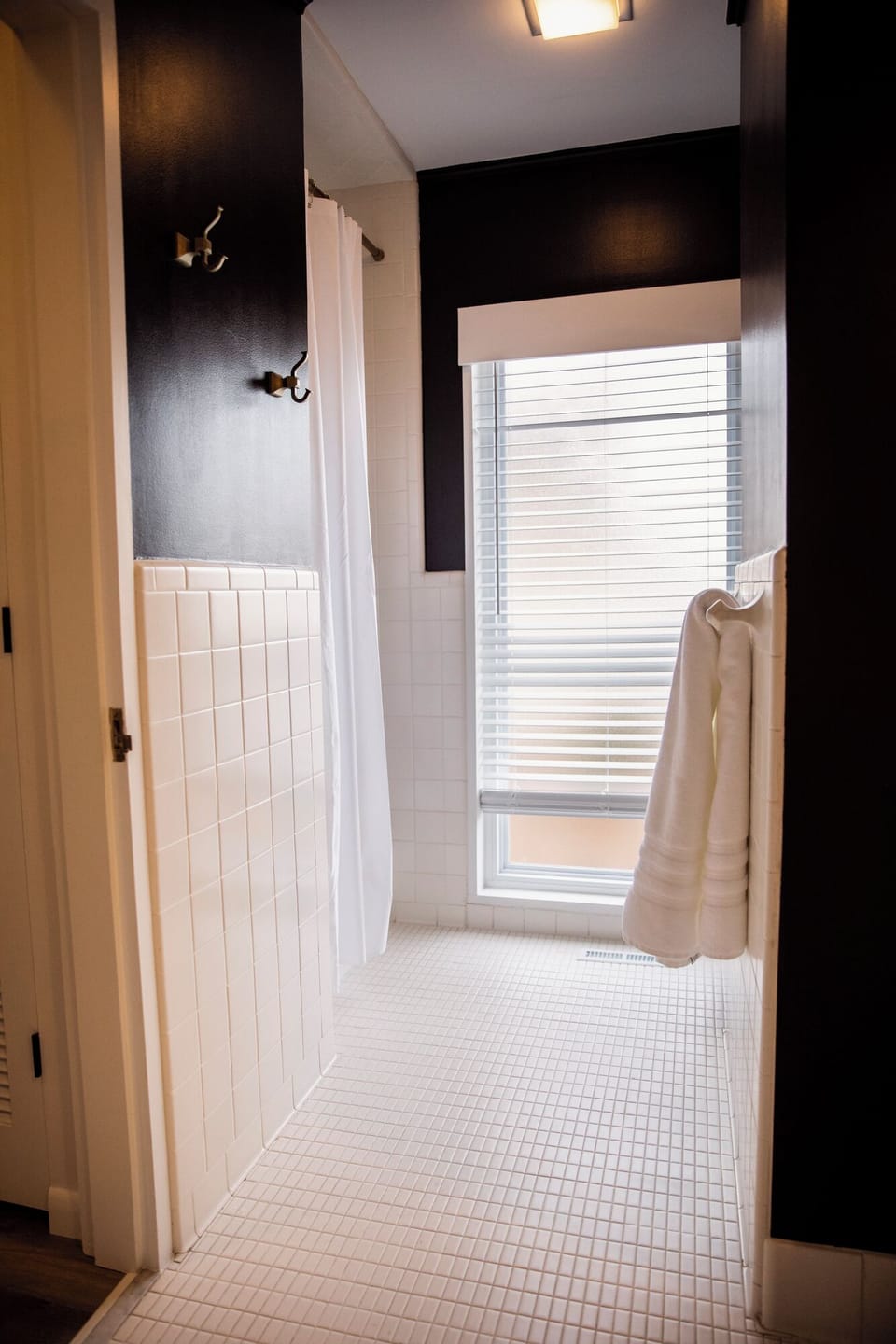10220bath.2