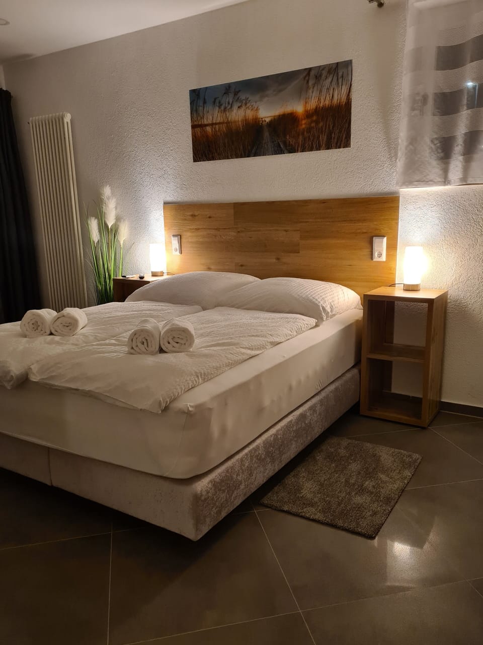 Comfort Double Room | Desk, laptop workspace, blackout drapes, iron/ironing board