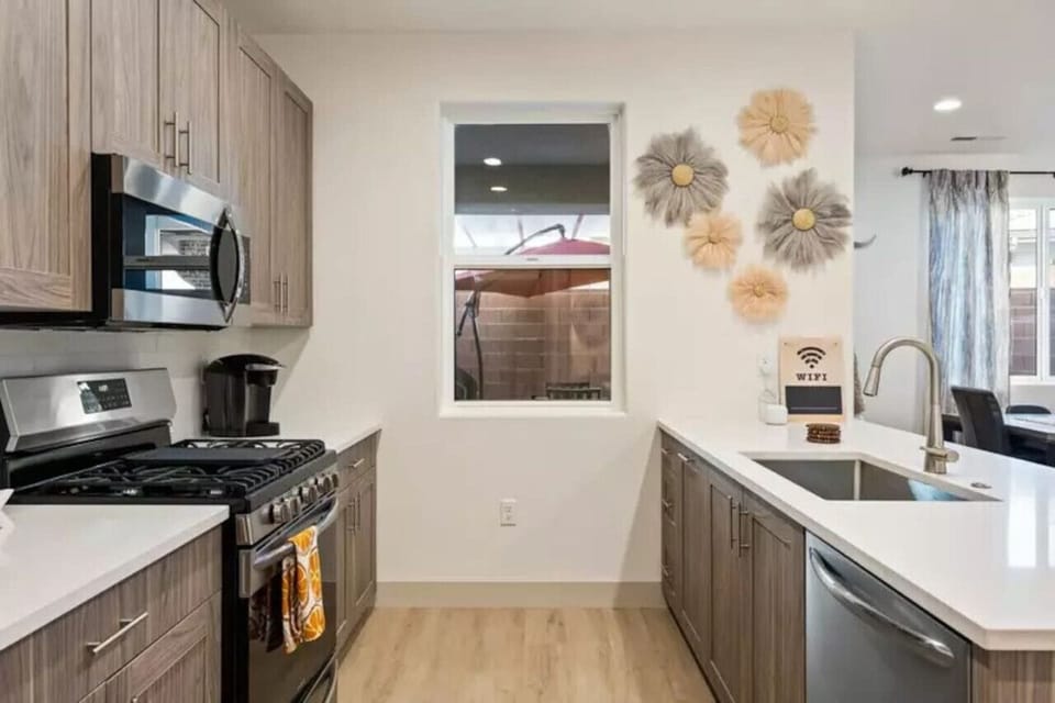 Full Kitchen