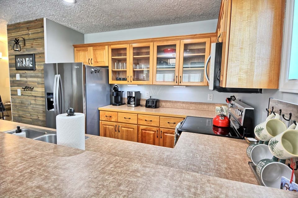 Kitchen includes Keurig AND Regular Coffee Maker