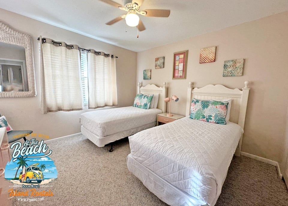 3rd bedroom. 2 Twins. The Village of Mariner Lakes unit 11, Orange Beach Alabama. Sleeps 8. Managed by Island Rentals