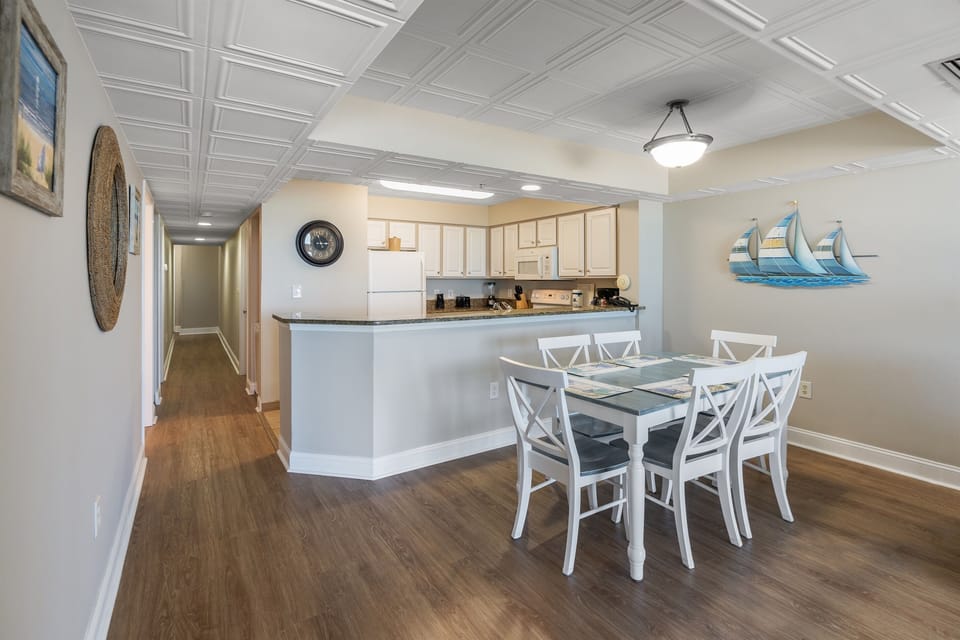 Dining / Kitchen