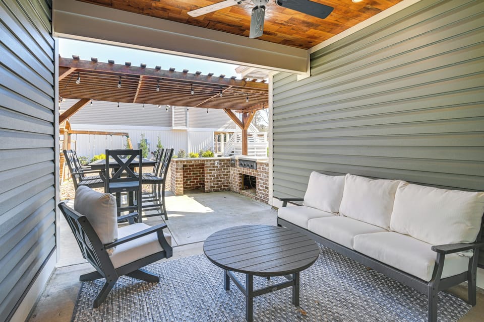 House (4 Bedrooms) | Interior