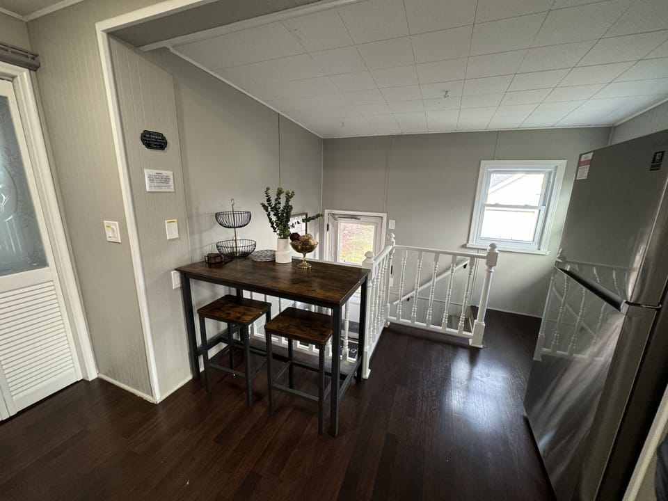 House, 4 Bedrooms | Dining