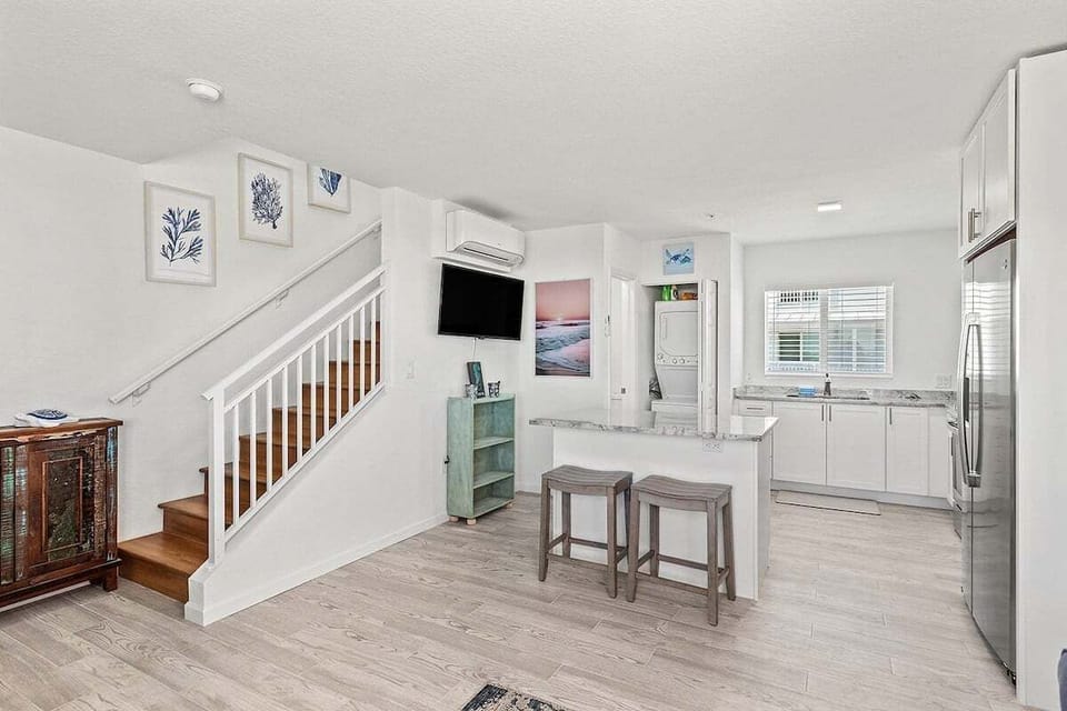 The open kitchen at Sea Breeze adds comfort and convenience to your stay, offering a clean and practical cooking space in this Marathon FL Florida Keys condo.