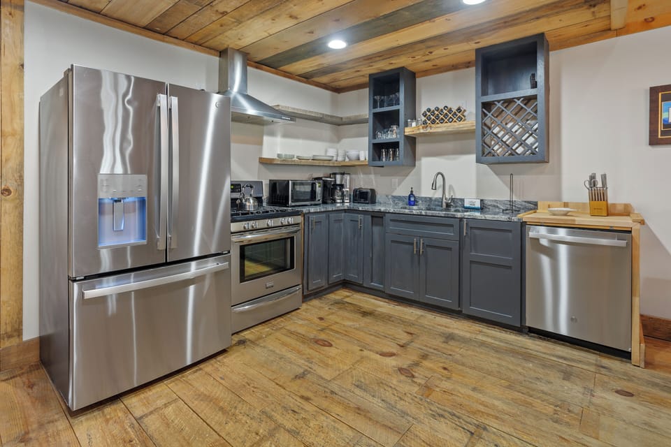 Daffodil Daydreams - Fully Equipped Kitchen