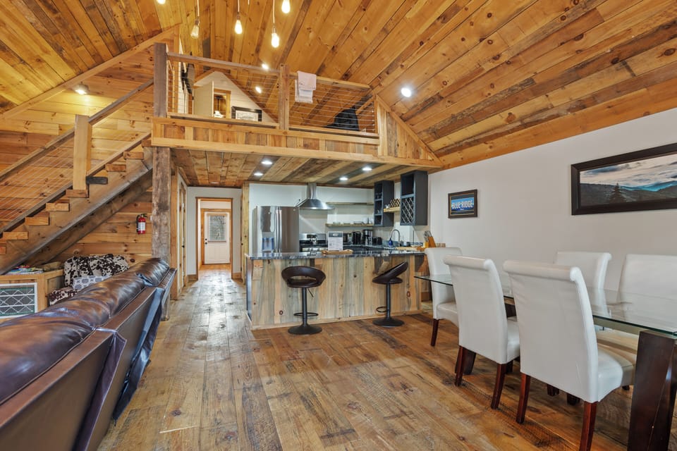 Daffodil Daydreams - Open Concept Entry Level