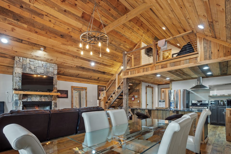Daffodil Daydreams - Open Concept Entry Level
