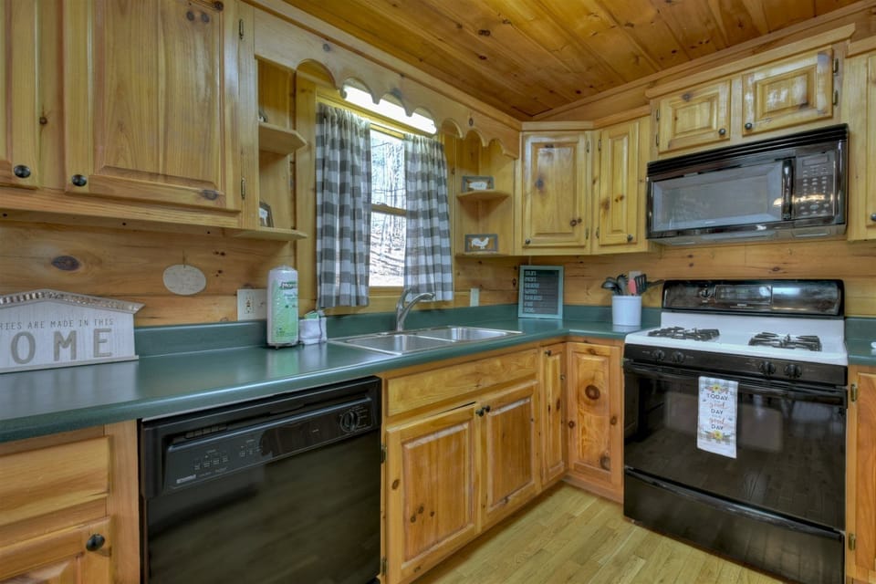 A Walk in the Clouds - Kitchen Area