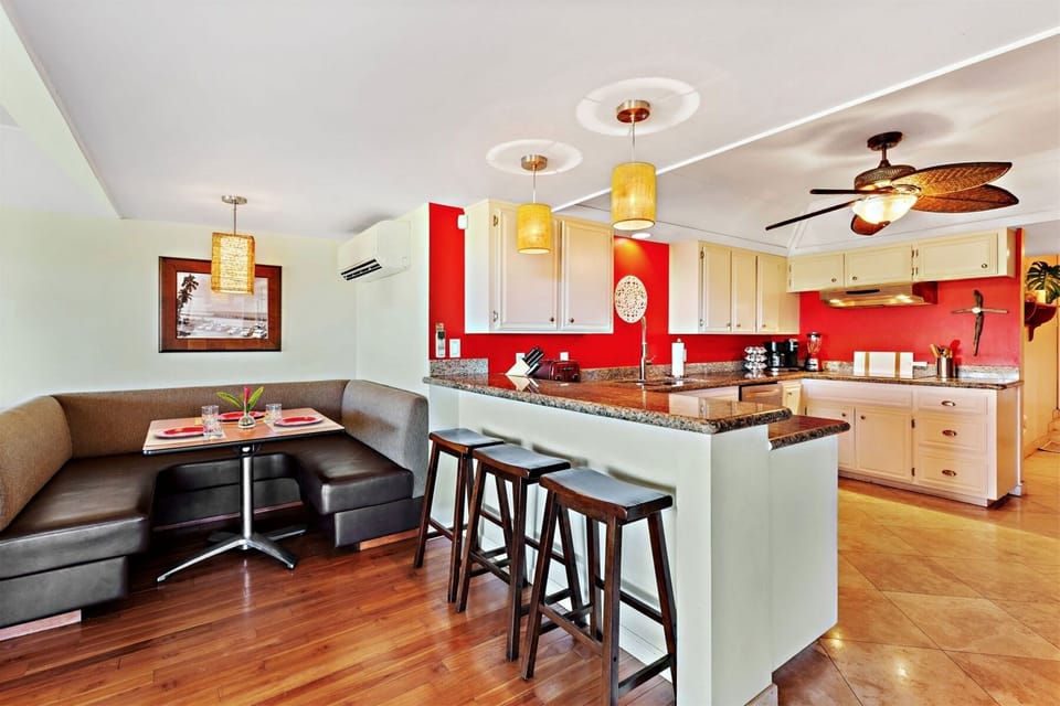 Custom made U shaped diner-style booth is perfect for breakfast, lunch or dinner.