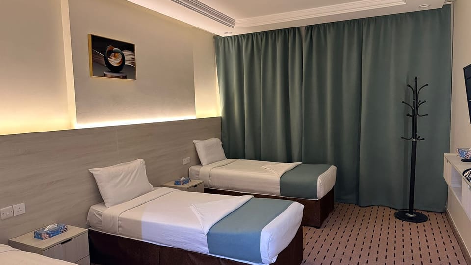 Basic Double Room | Hypo-allergenic bedding, in-room safe, soundproofing, free WiFi