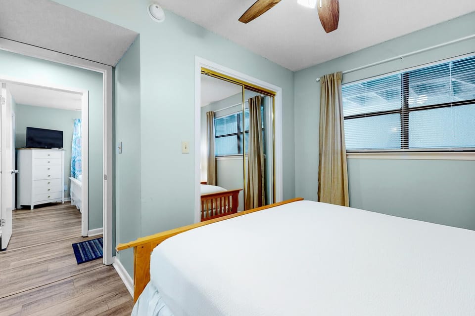 Fall into our stylish bed where the plush mattress and crisp linens invite you to a peaceful and rejuvenating slumber.