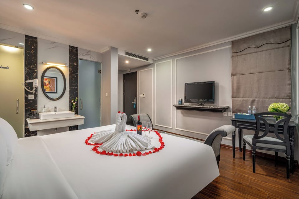 Deluxe Double or Twin Room | Premium bedding, memory foam beds, minibar, in-room safe