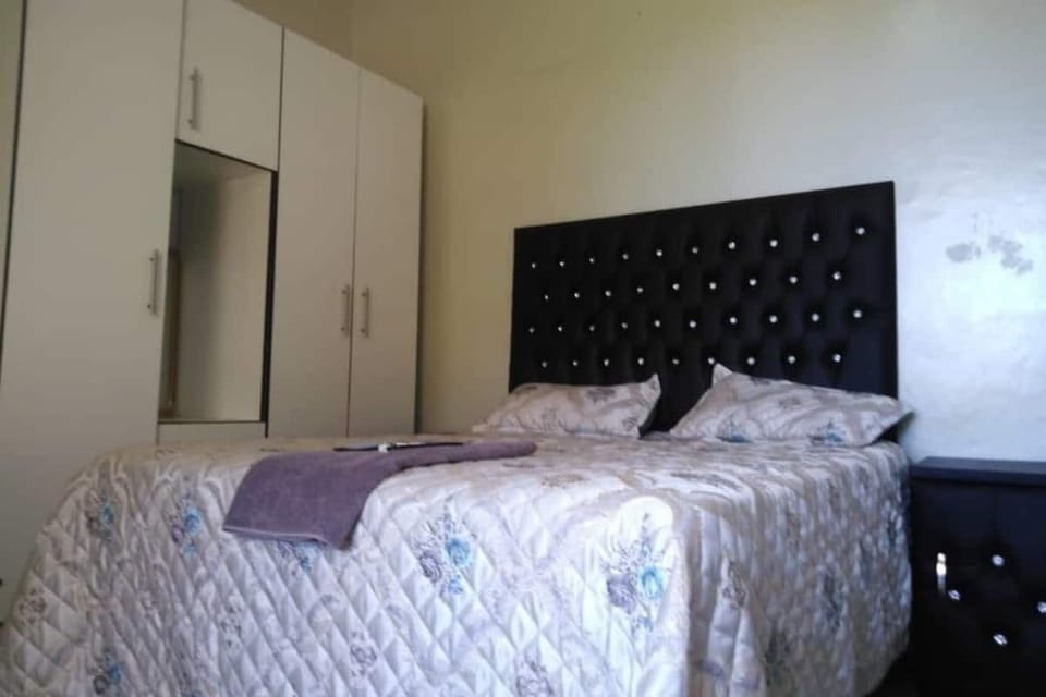 Standard Double Room, Garden View