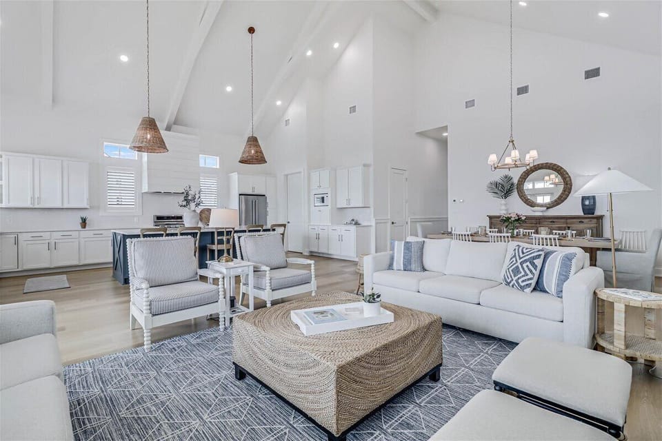 Living Room, 2nd Floor