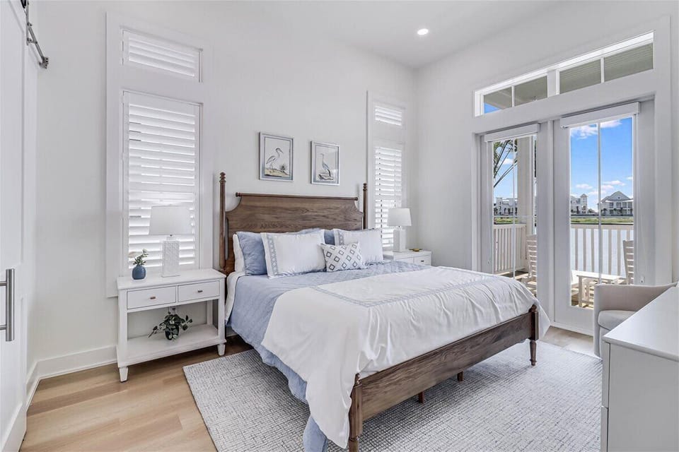 Primary King Bedroom, 1st Floor