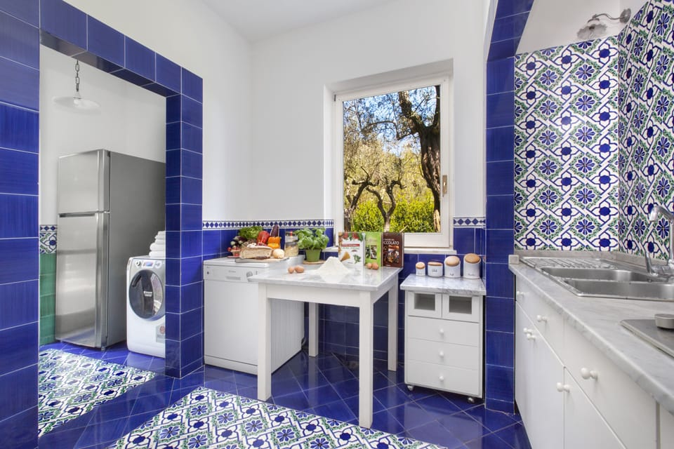 Exclusive Villa, Private Pool, Sea View | Private kitchen | Full-size fridge, microwave, oven, stovetop