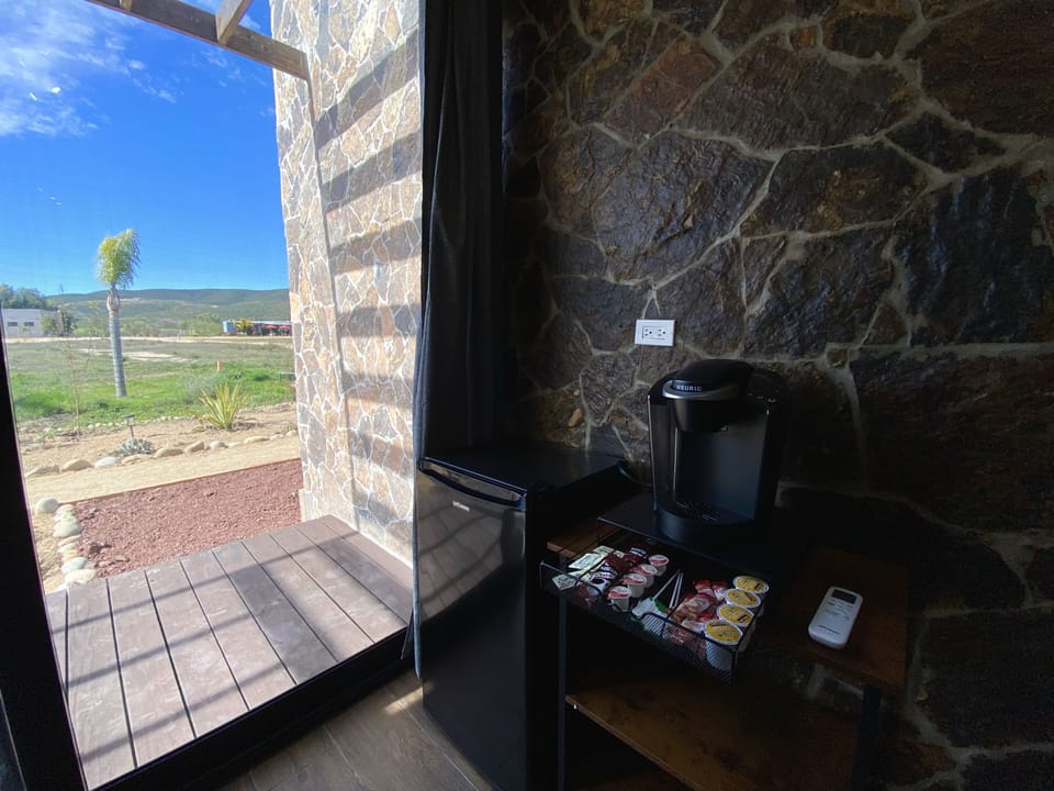Deluxe Room | Coffee and/or coffee maker