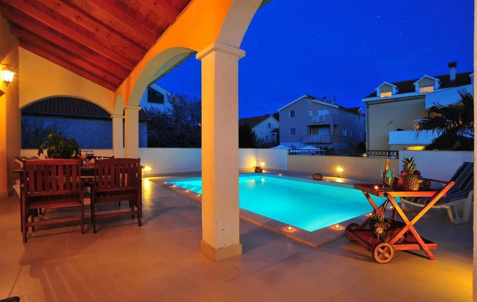 pool