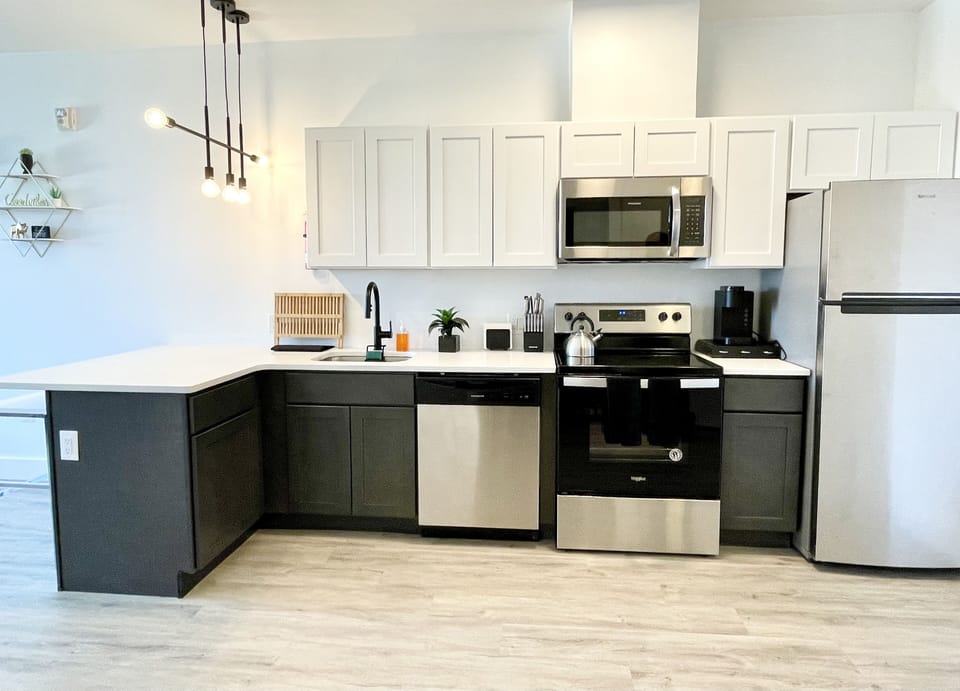 Open-concept kitchen - fully-stocked with all your necessary kitchen essentials 